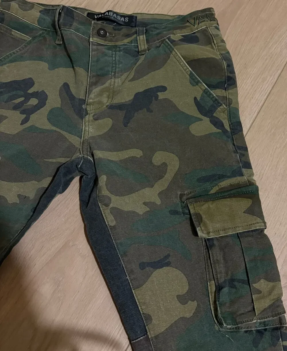 Valabasas Camo Patchwork Cargo Flare Pants Men’s Size 32